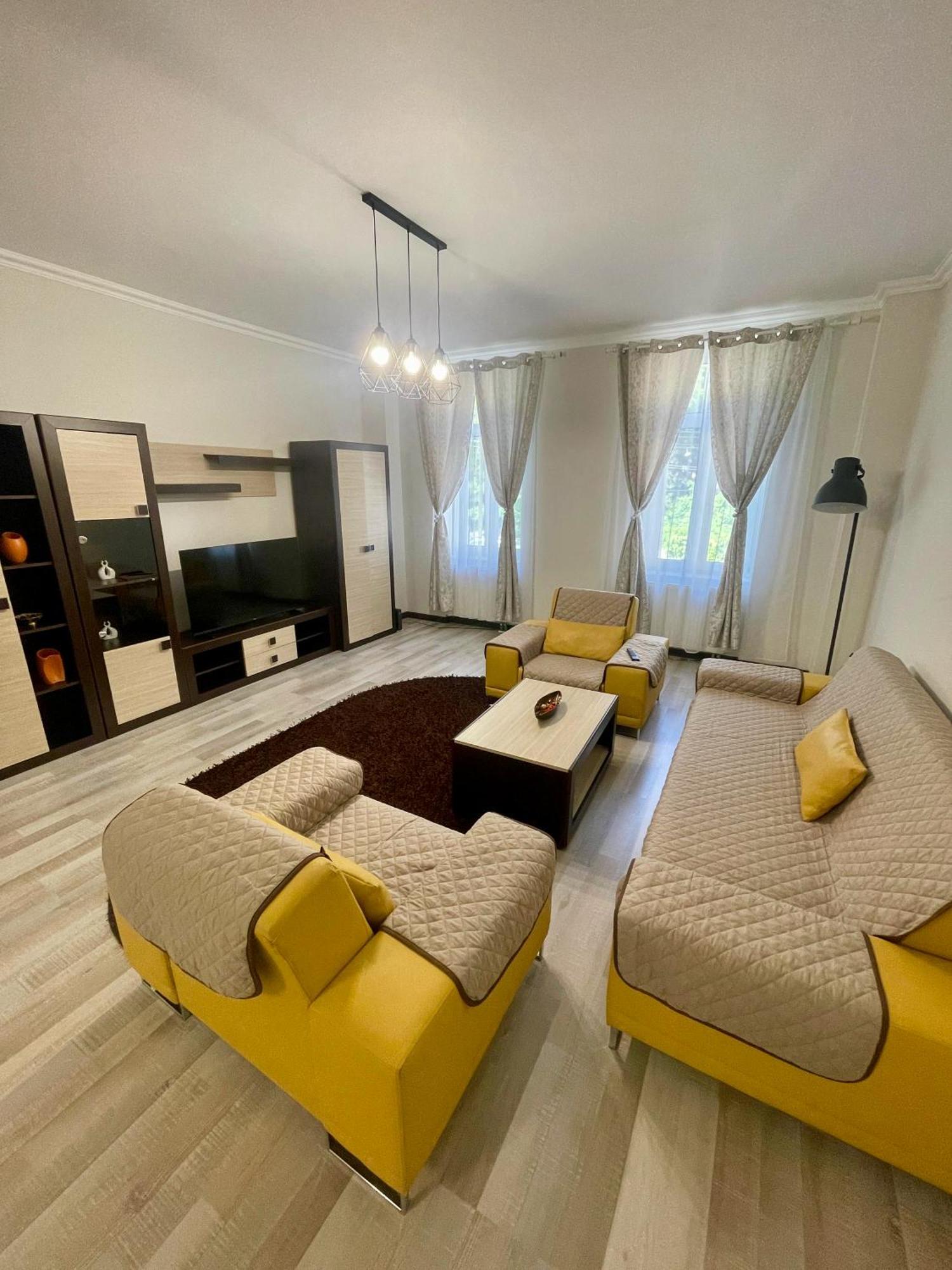 Enjoy Apartments - Spacious Retreat In Our Villa Cluj Napoca Bagian luar foto