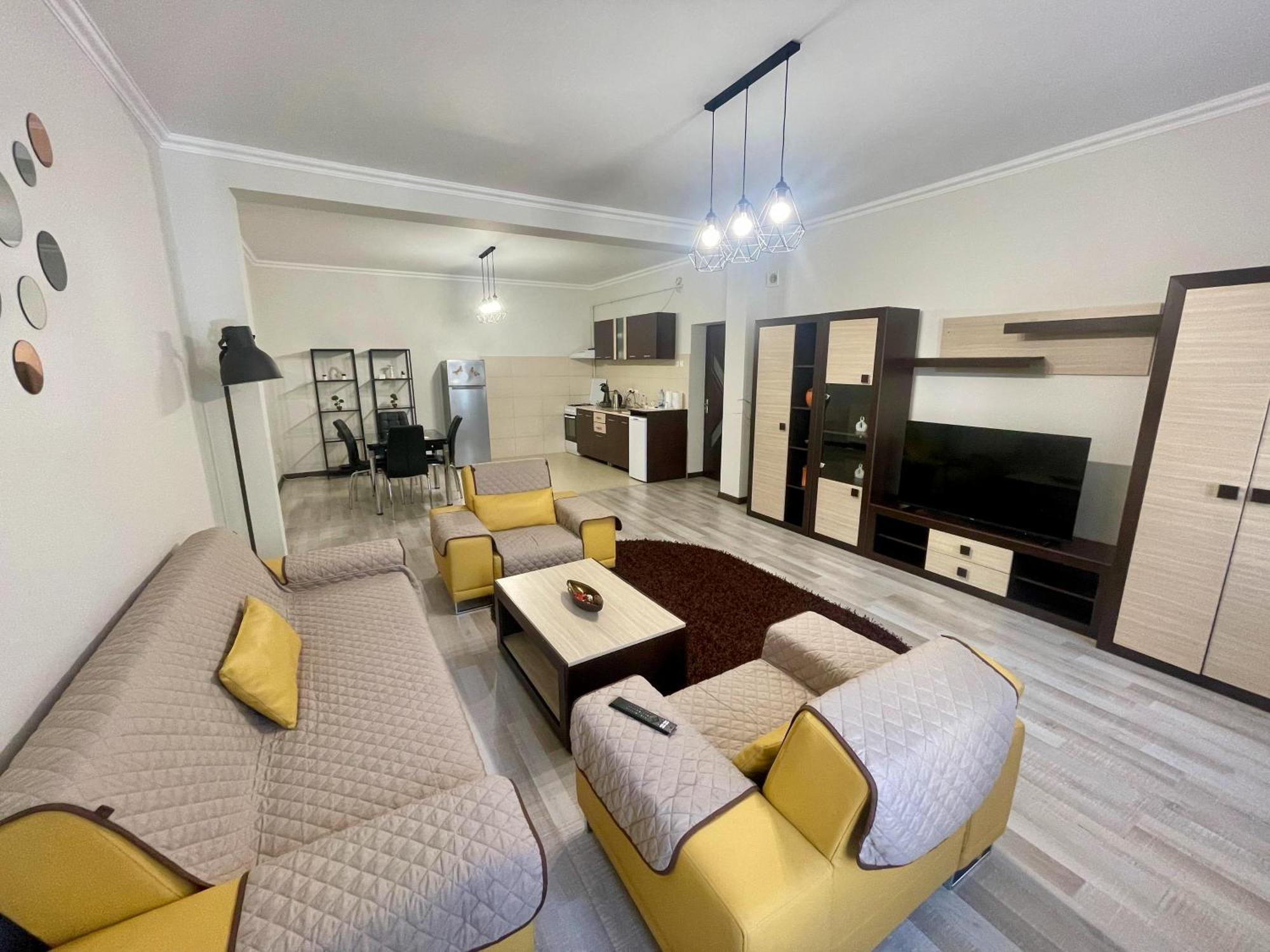 Enjoy Apartments - Spacious Retreat In Our Villa Cluj Napoca Bagian luar foto